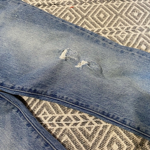 Lucky Brand Cropped High Rise Mom Jeans - Picture 9 of 14